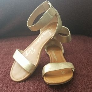 Gold American Rag Cie Sandals 7 1/2 M